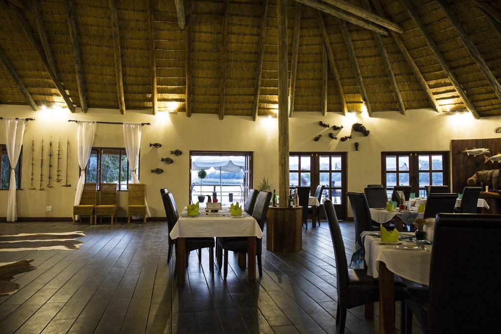 Gondwana Hakusembe River Lodge Rundu Luaran gambar