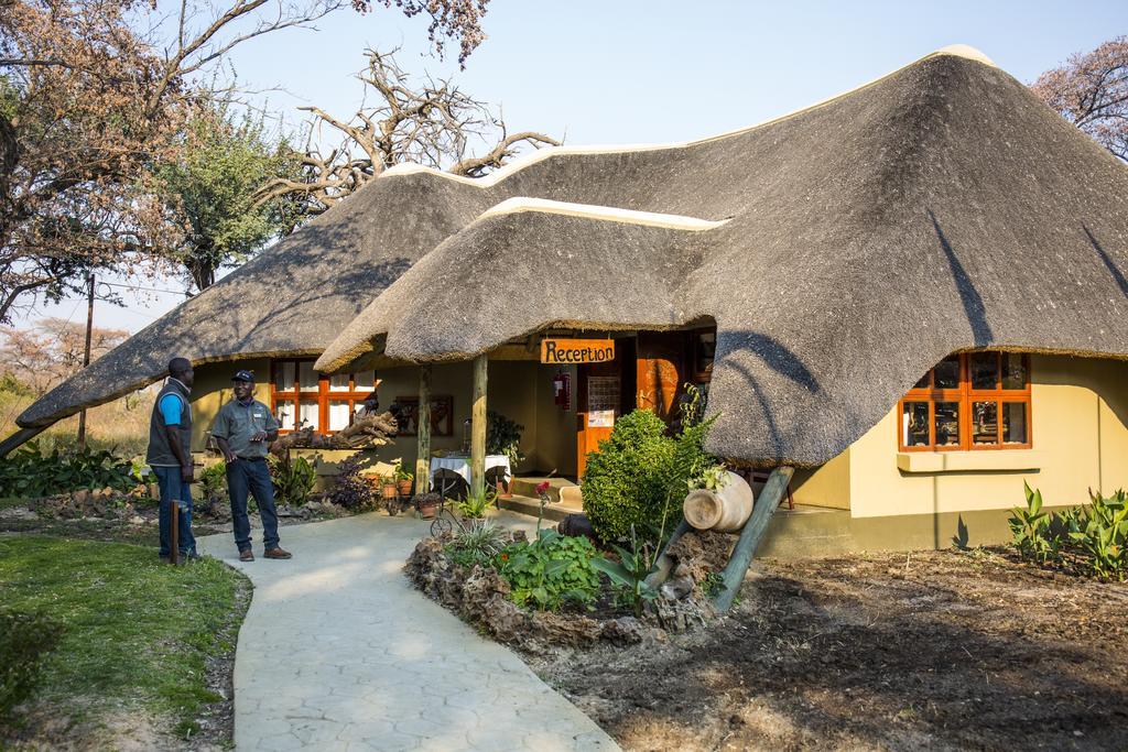 Gondwana Hakusembe River Lodge Rundu Luaran gambar