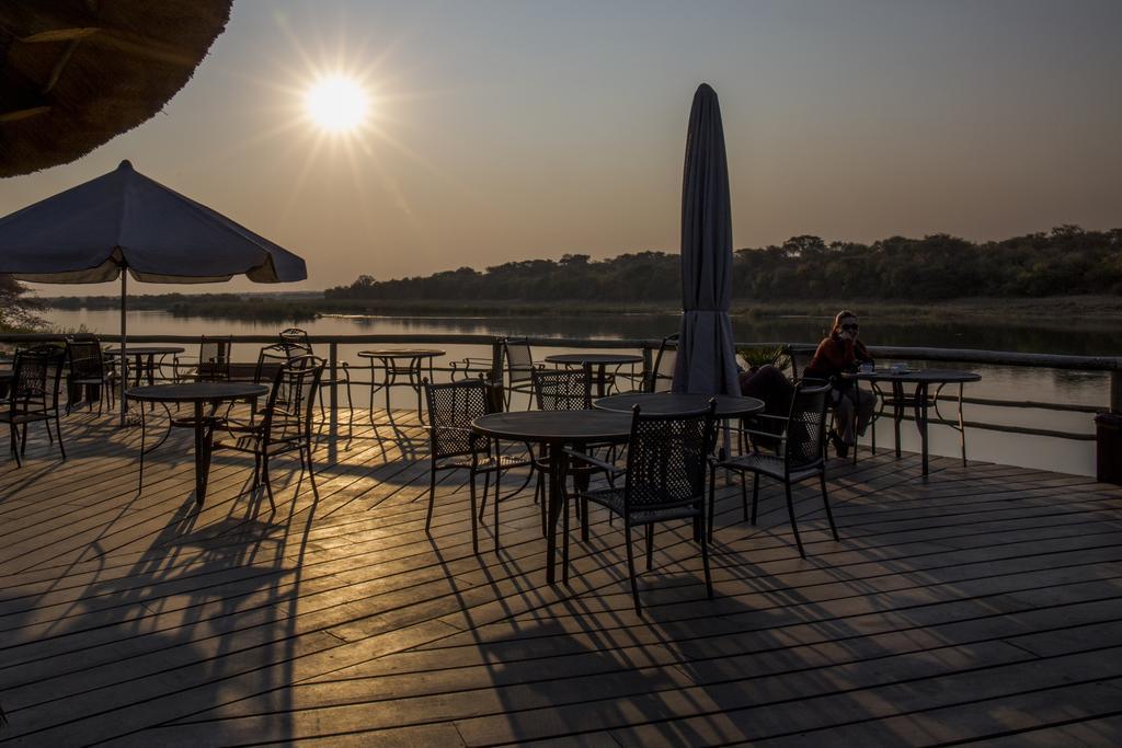 Gondwana Hakusembe River Lodge Rundu Luaran gambar