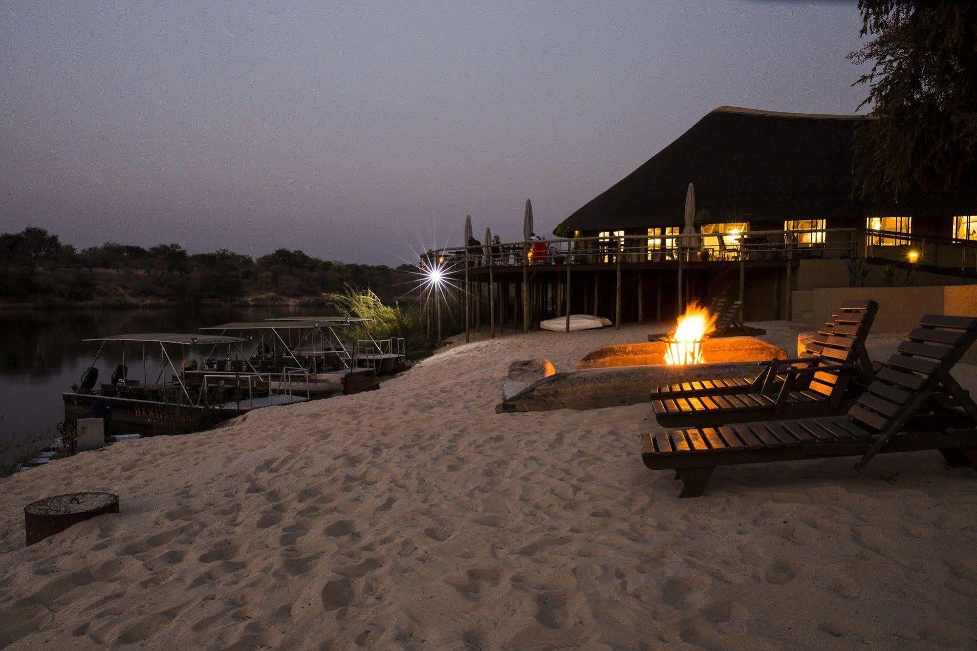 Gondwana Hakusembe River Lodge Rundu Luaran gambar