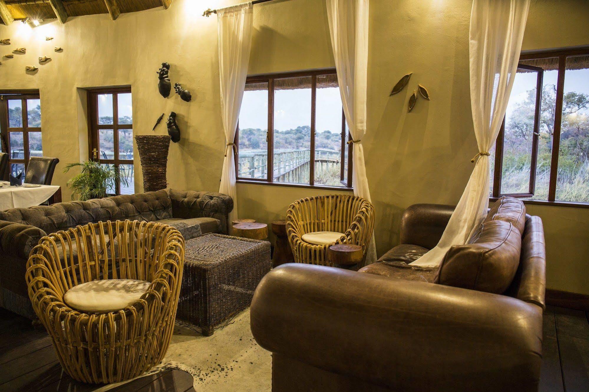 Gondwana Hakusembe River Lodge Rundu Luaran gambar