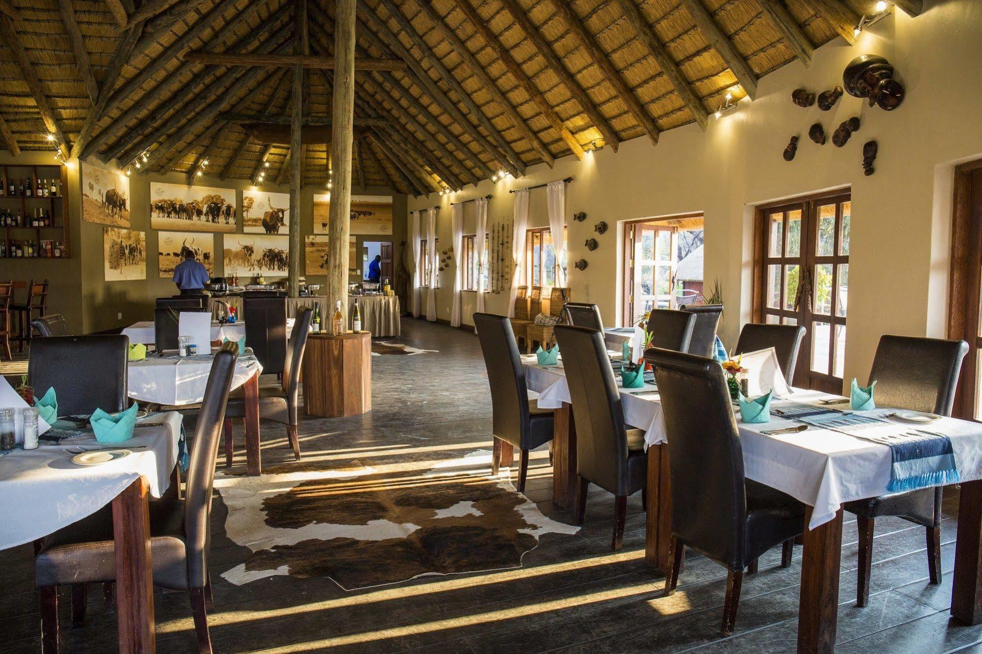 Gondwana Hakusembe River Lodge Rundu Luaran gambar